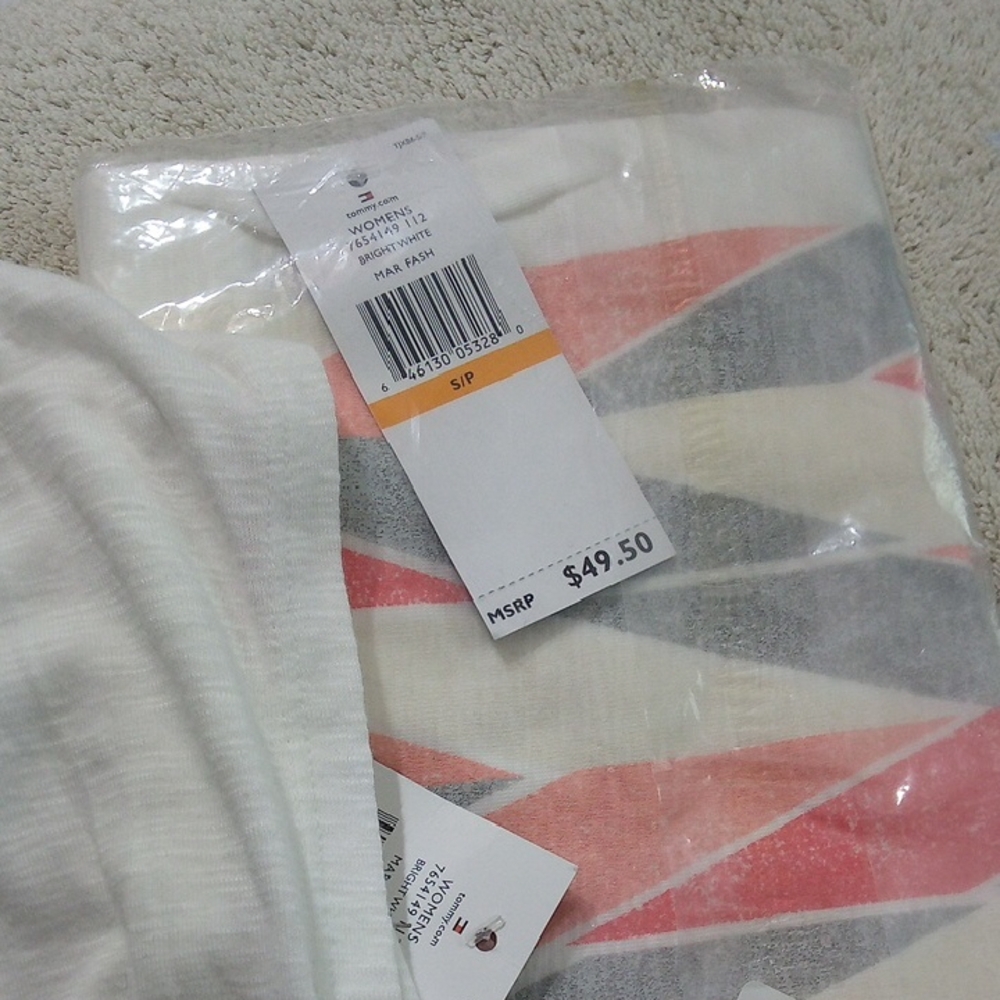Tommy Hilfiger White and Pink T-Shirt